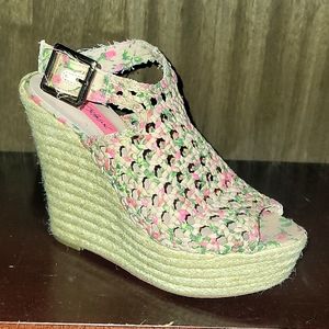 Betsey Johnson Wedges